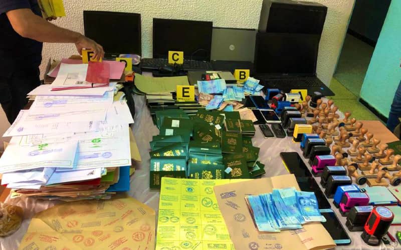 Moroccan Police Bust Schengen Visa Forgery Ring in Oujda, Arrest Six