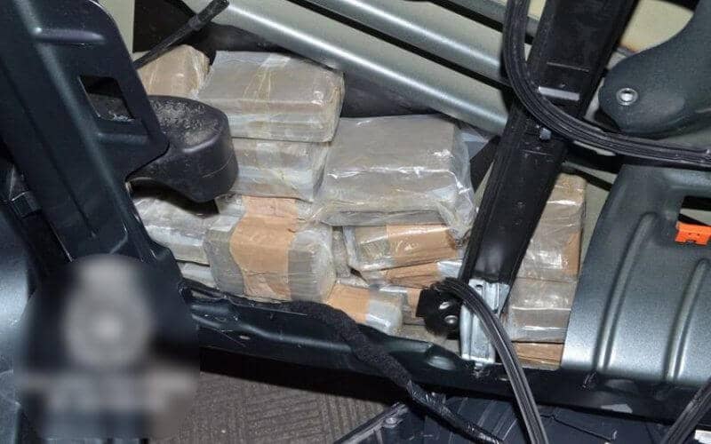 Moroccan Resident of Spain Arrested at Border with 24 kg of Cannabis