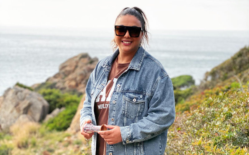 Moroccan Singer Chaimae Abdelaziz Announces Divorce on Instagram