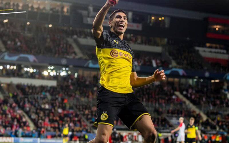 Moroccan Star Achraf Hakimi Named Best Young African Player for Second Year