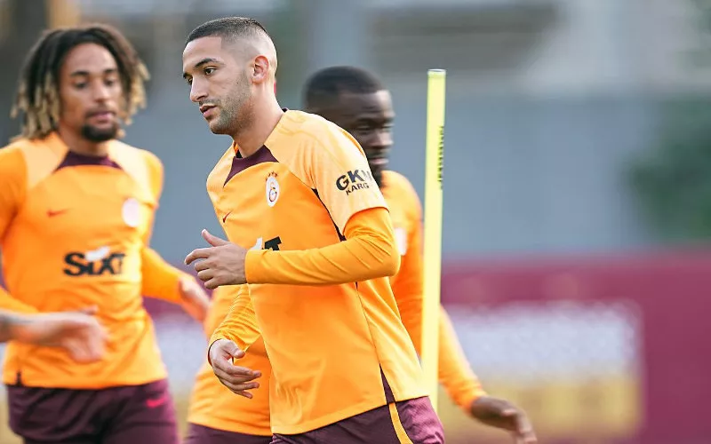 Moroccan Star Hakim Ziyech Returns to Training for Galatasaray, Eyes Besiktas Clash