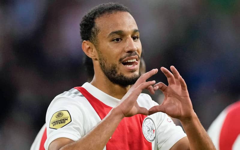 Moroccan Star Mazraoui Departs Ajax for Bayern Munich in Emotional Farewell