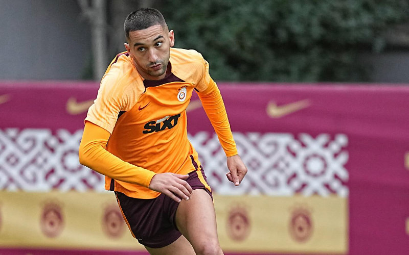 Moroccan Star Ziyech Returns to Training, Recalled to National Team