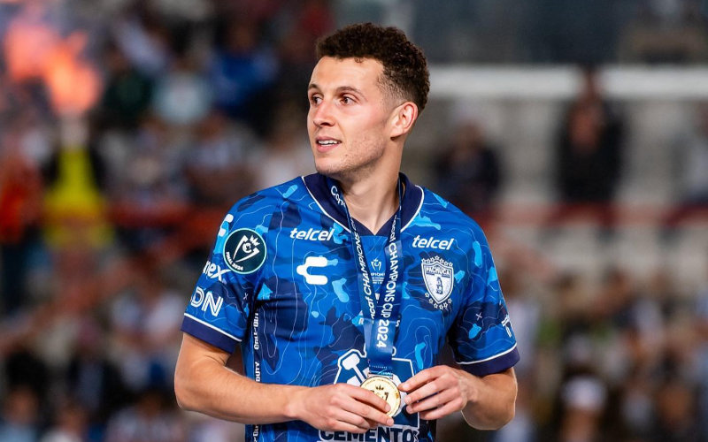 Moroccan Striker Idrissi Sent Off for Striking Opponent's Groin in Mexican League Match