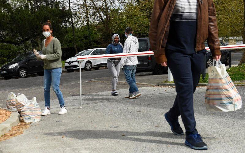 Moroccan Student Struggles with Isolation in French University Lockdown