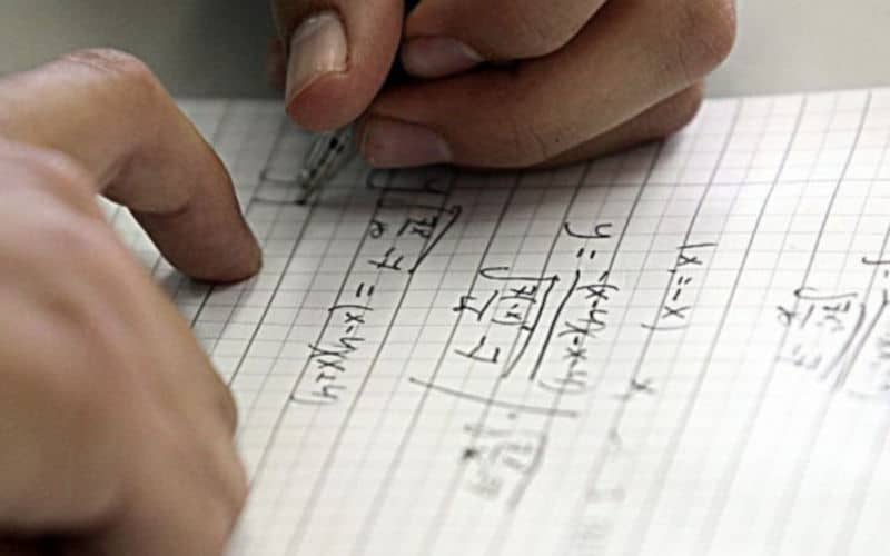 Moroccan Students Excel at Arab Math Olympiad, Securing Gold and Silver Medals