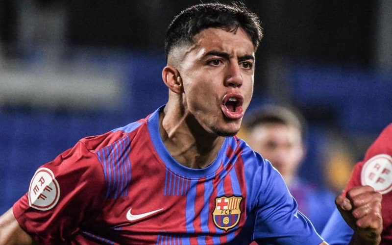Moroccan Talent Ilias Akhomach Scores Twice as Barcelona B Impresses in Spanish Third Division