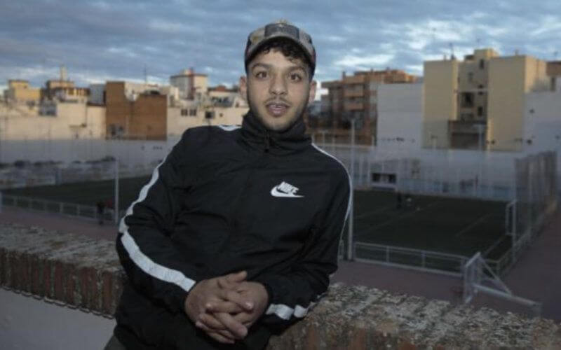 Moroccan Teen's Perilous Journey: From Runaway to Student in Spain