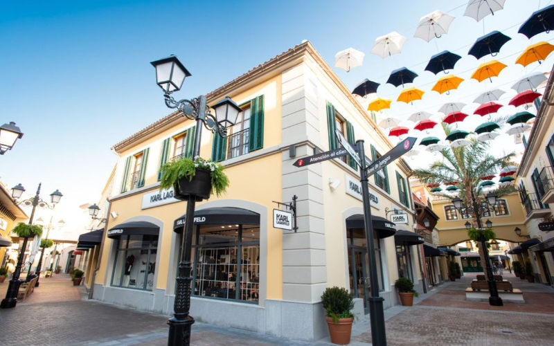 Moroccan Tourists Boost Sales at Malaga's Designer Outlet Mall