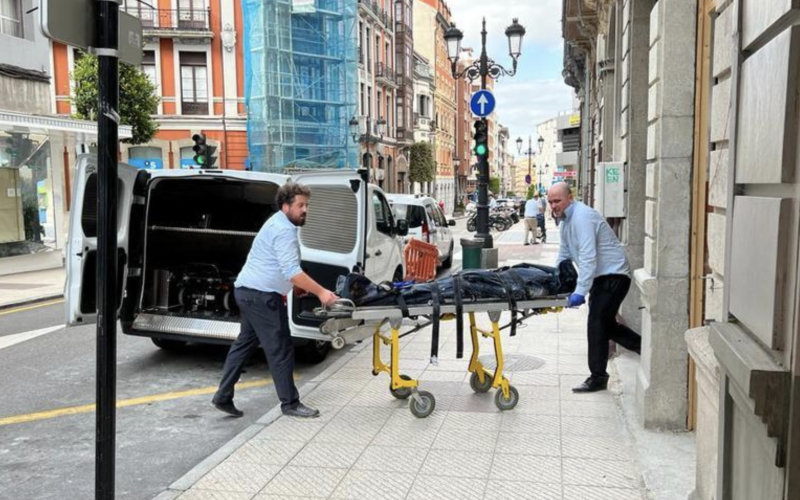 Moroccan Worker Dies in Tragic Elevator Shaft Fall at Spanish Construction Site