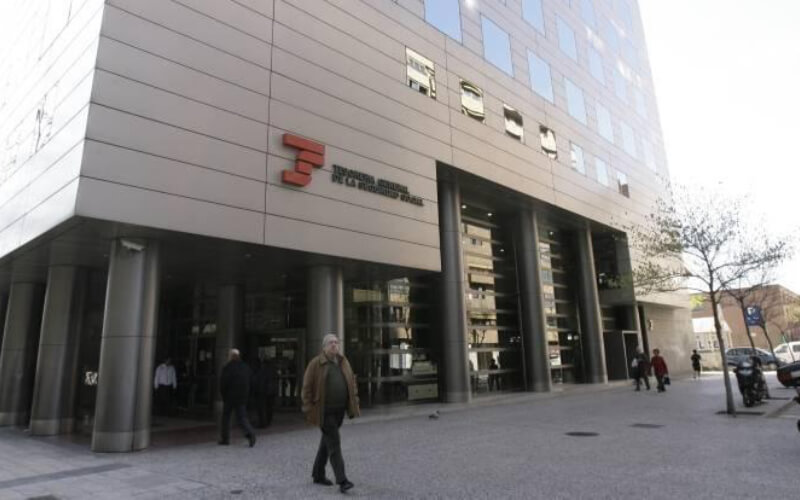 Moroccan Workers Lead Non-EU Contributors to Spanish Social Security System