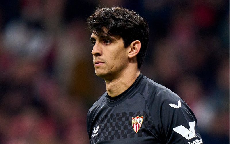 Moroccan World Cup Star Yassine Bounou Commits to Sevilla FC Amid Transfer Rumors