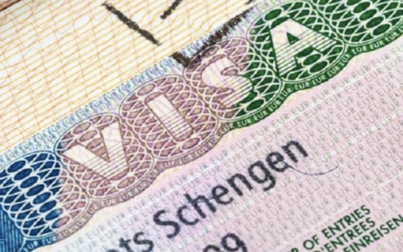 Moroccans Face Visa Hurdles: Unofficial Brokers Exploit French Application Process