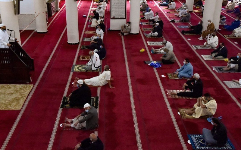 Morocco Bans Collective Tarawih Prayers in Mosques as COVID-19 Cases Rise