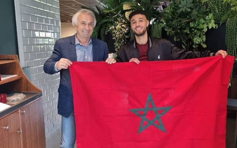 Morocco Coach Halilhodzic Meets with Bayern-Bound Mazraoui, Signaling Potential Reconciliation