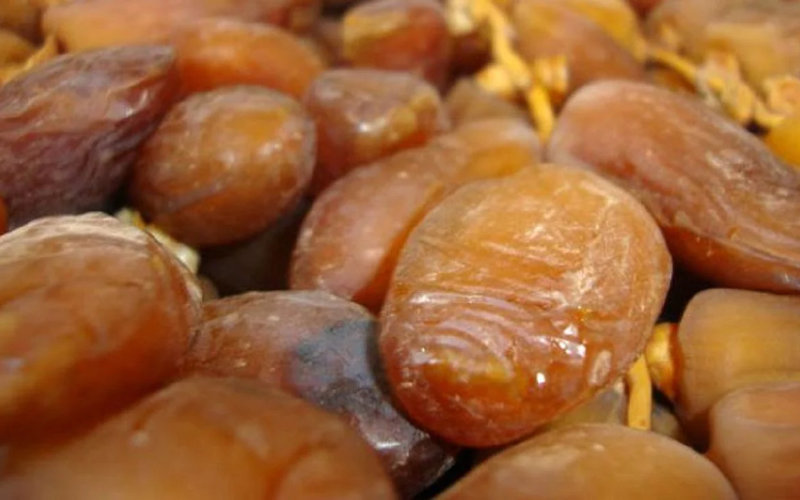 Morocco Continues Importing Algerian Dates Despite Health Concerns