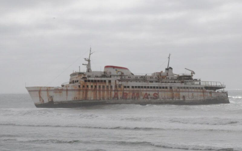 Morocco Demands Removal of Sunken Ship, Threatens Spanish Company with Embargo