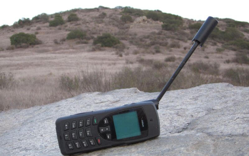 Morocco Distributes Satellite Phones to Remote Villages for Winter Communication