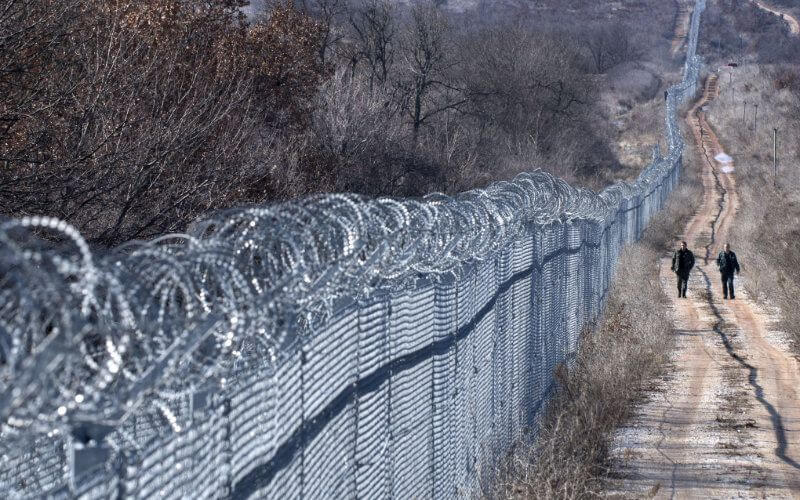 Morocco Erects New Barbed Wire Fence as Spain Removes Border Barriers at Ceuta