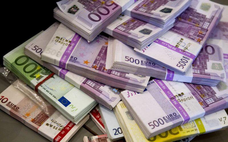 Morocco Loses $1 Billion Annually to Illegal Capital Flight, Lawmakers Demand Action