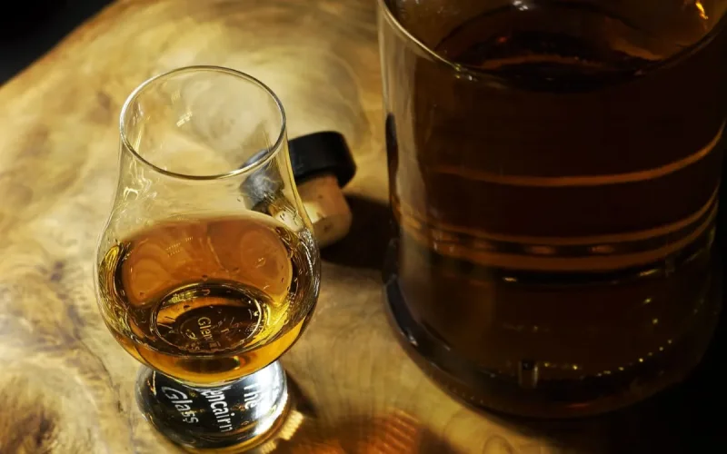 Morocco Methanol Alcohol Warning: Blindness Risk for Travelers