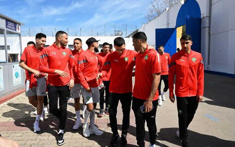 Morocco National Team Visits Salé Prison, Honors Inmates' World Cup Tribute Art