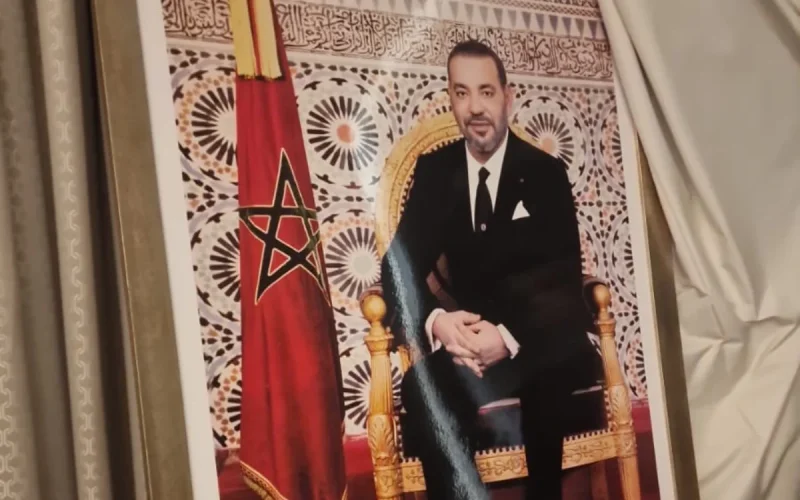 In Morocco, the portrait of King Mohammed VI bothers the Algerian delegation