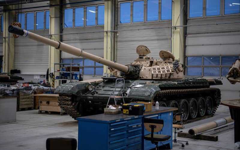 Morocco Shifts Stance, Sends Tanks to Ukraine in First African Arms Delivery
