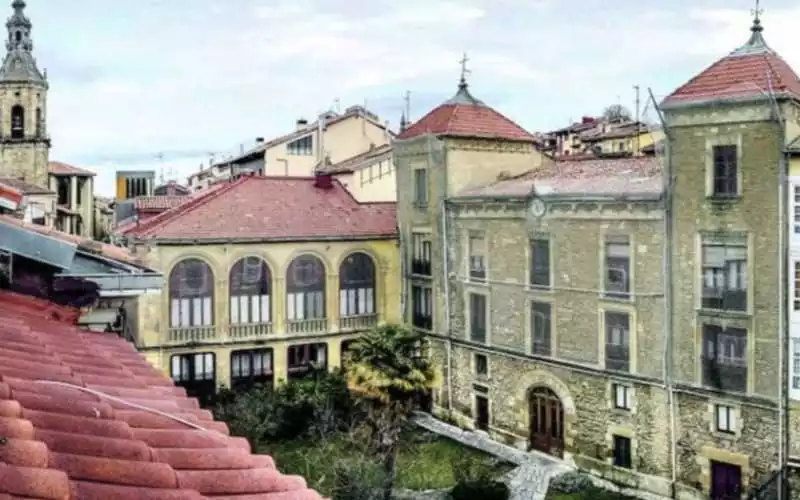 Morocco and Spain Reach Agreement on Abandoned Álava-Esquível Palace in Vitoria