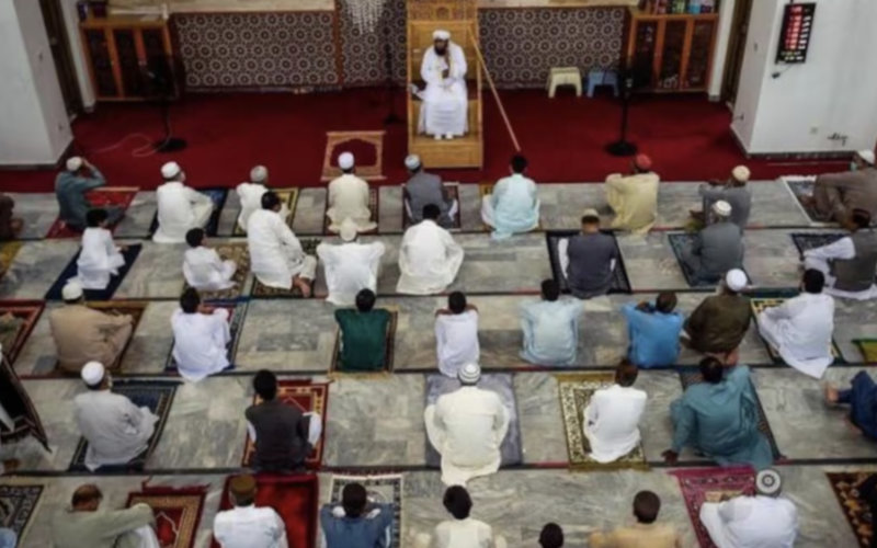 Morocco Suspends Imam for Deviating from Official Sermon on Gaza Conflict