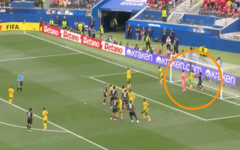 Morocco vs Canada: Protecting Bounou from Set Piece Danger