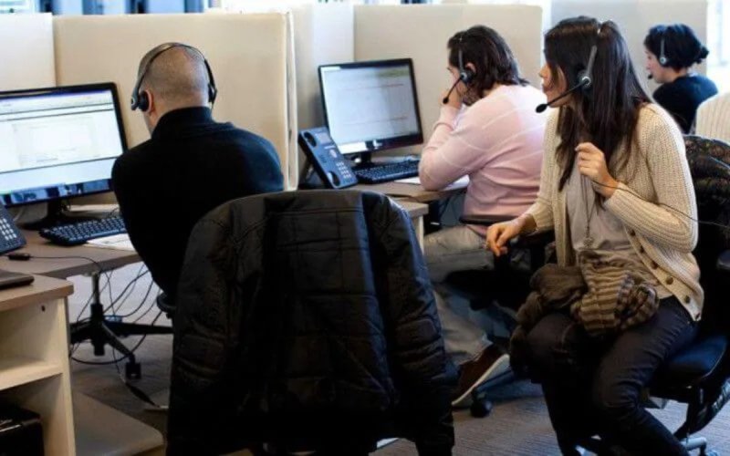 Morocco's Call Center Crisis: French Law Threatens 10,000 Jobs