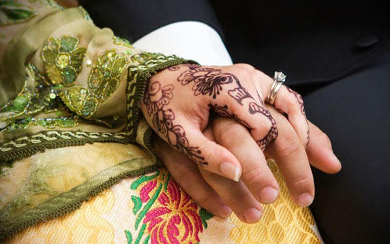 Morocco's Justice Minister Calls for Criminalizing Child Marriage, Equates It to Rape