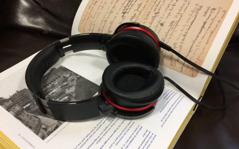 Morocco's National Library Offers Free Multilingual Audiobooks During Lockdown