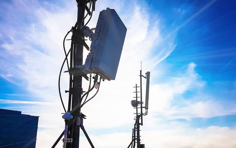 Morocco's 5G Rollout Delayed as Fiber Optic Infrastructure Lags Behind