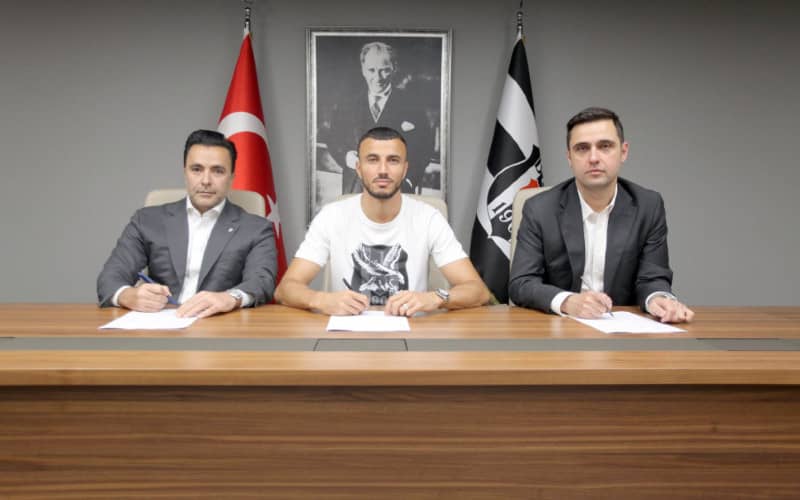 Morocco's Romain Saïss Signs Two-Year Deal with Besiktas After Wolverhampton Exit