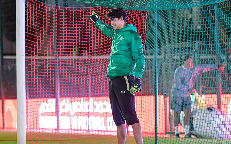 Morocco's Star Goalkeeper Bounou Injured in CAN Qualifier Win