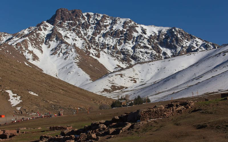 Morocco's Top Ski Resort Faces Tourist Slump as Drought Leaves Slopes Bare