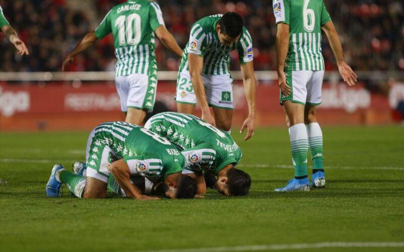 Muslim Players' Goal Celebration Sparks Controversy in Spanish Soccer