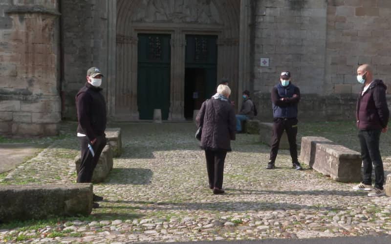 Muslim Youth Guard Cathedral in Solidarity After Nice Attack