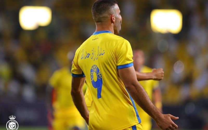 Al Nassr's Moroccan Star Hamdallah Faces Uncertain Future Amid Contract Dispute
