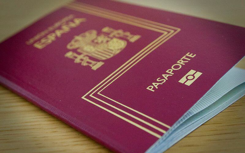 New Spanish Citizenship Rules Require Moroccans to Renounce Original Nationality