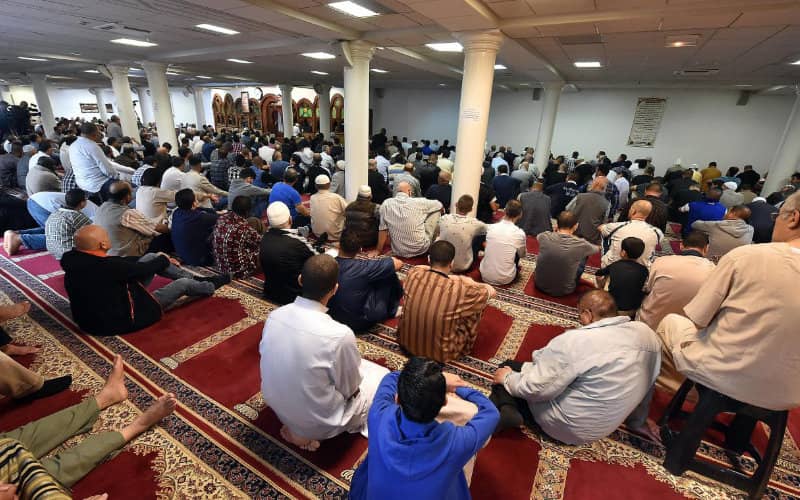 North French Mosques Condemn 'Barbaric Murder' of History Teacher