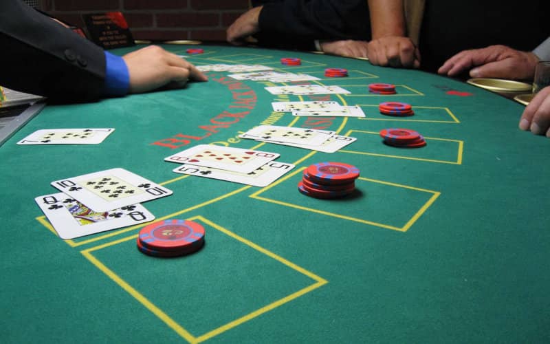 Notorious Drug Trafficker Among 11 Arrested in Illegal Essaouira Casino Raid