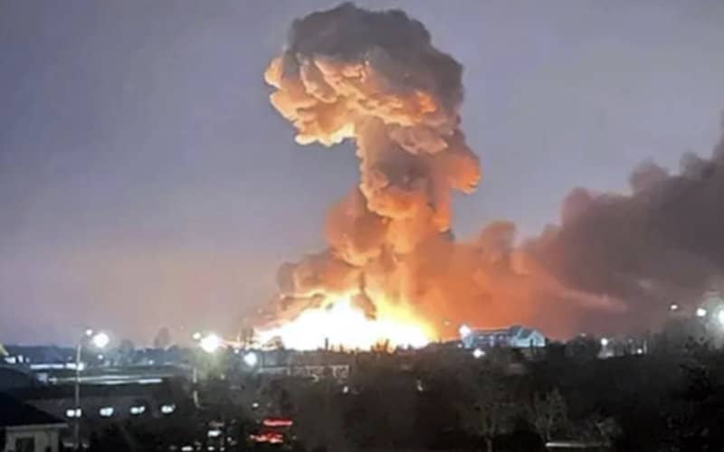 Over 400 Moroccans Escape Ukraine as Thousands More Seek Safety Amid Russian Invasion