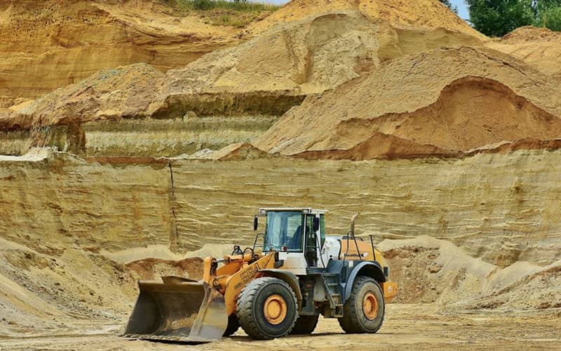 PAM Lawmaker Caught in Illegal Sand Mining Operation Near Taza