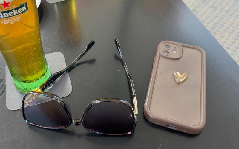 Phone Theft Epidemic: France's 600,000 Missing Mobiles Fuel North African Black Market