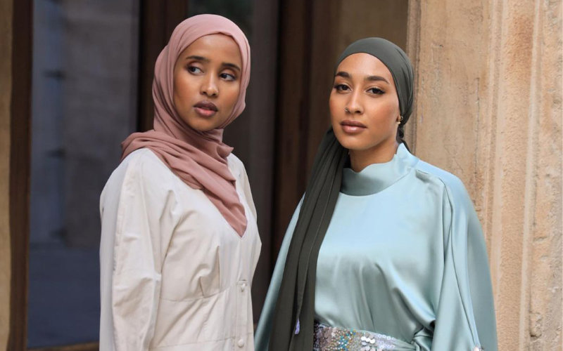 Pioneering Hijab-Wearing Model Mariah Idrissi Optimistic About Modest Fashion's Future