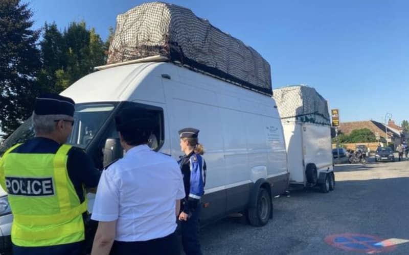 Police Intercept Overloaded Van Bound for Morocco in Pre-Holiday Traffic Check