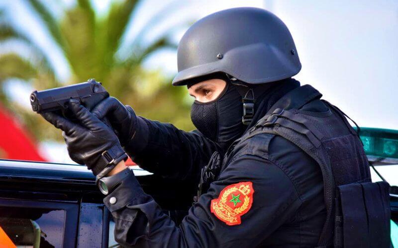 Police Officer Draws Weapon to Subdue Armed Suspect in Salé, Morocco